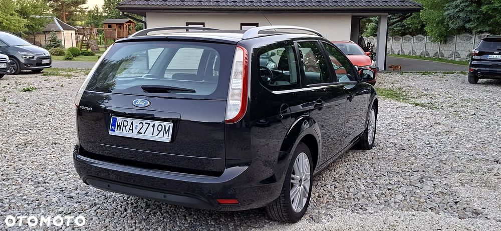 Ford Focus 1.8 Titanium - 8