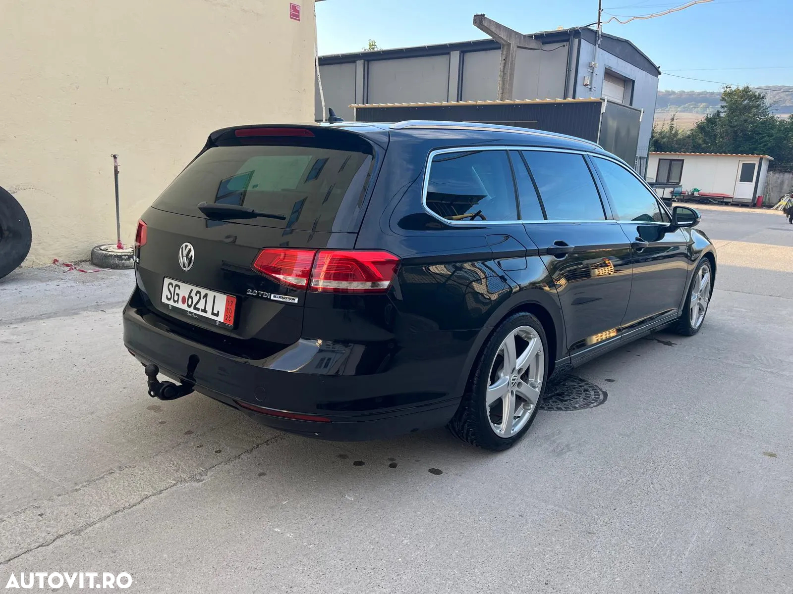 Volkswagen Passat Variant 2.0 TDI DSG (BlueMotion Technology) Trendline - 11