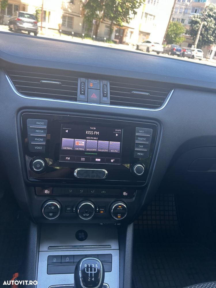 Skoda Octavia 1.6 TDI AMBITION - 20