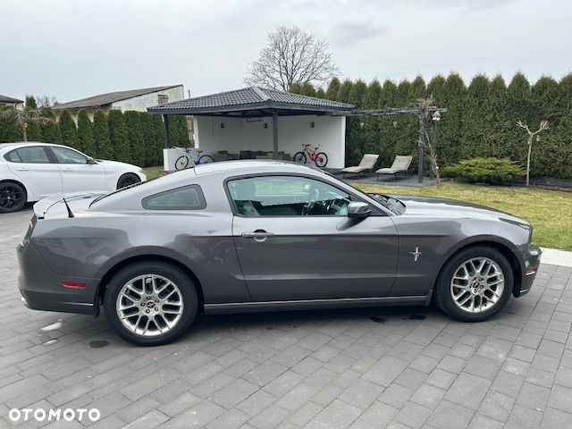 Ford Mustang 3.7 V6 Premium - 5