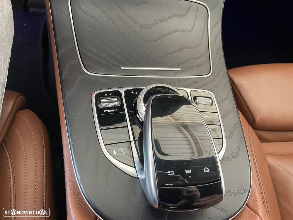 Mercedes-Benz E 220 d 4Matic 9G-TRONIC AMG Line - 20