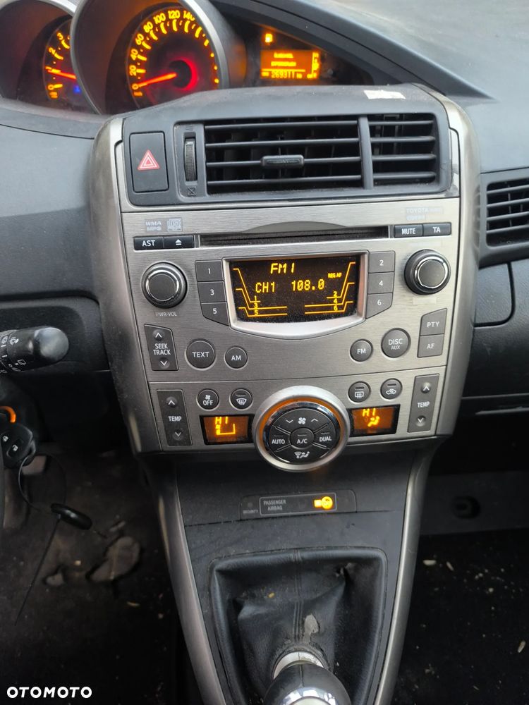 Toyota Verso - 8