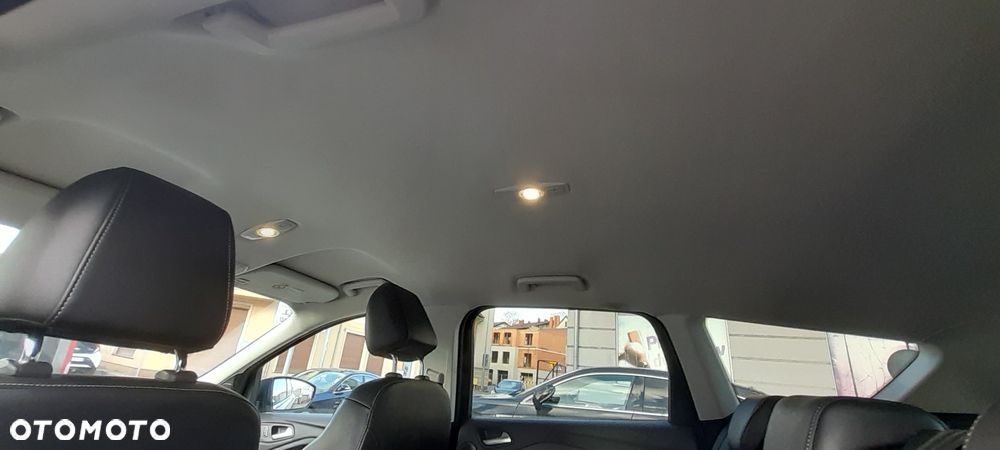 Ford Kuga - 13