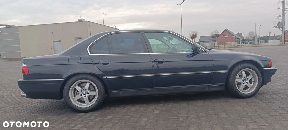 BMW Seria 7 - 3