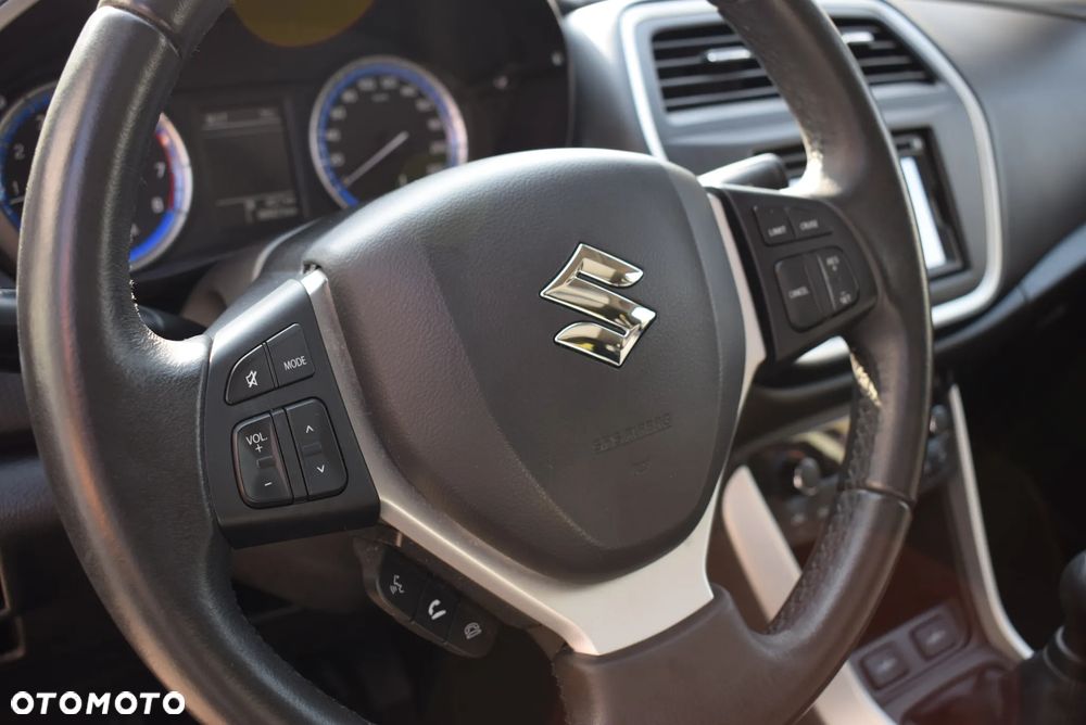 Suzuki SX4 S-Cross 1.6 VVT 4x2 limited+ - 22