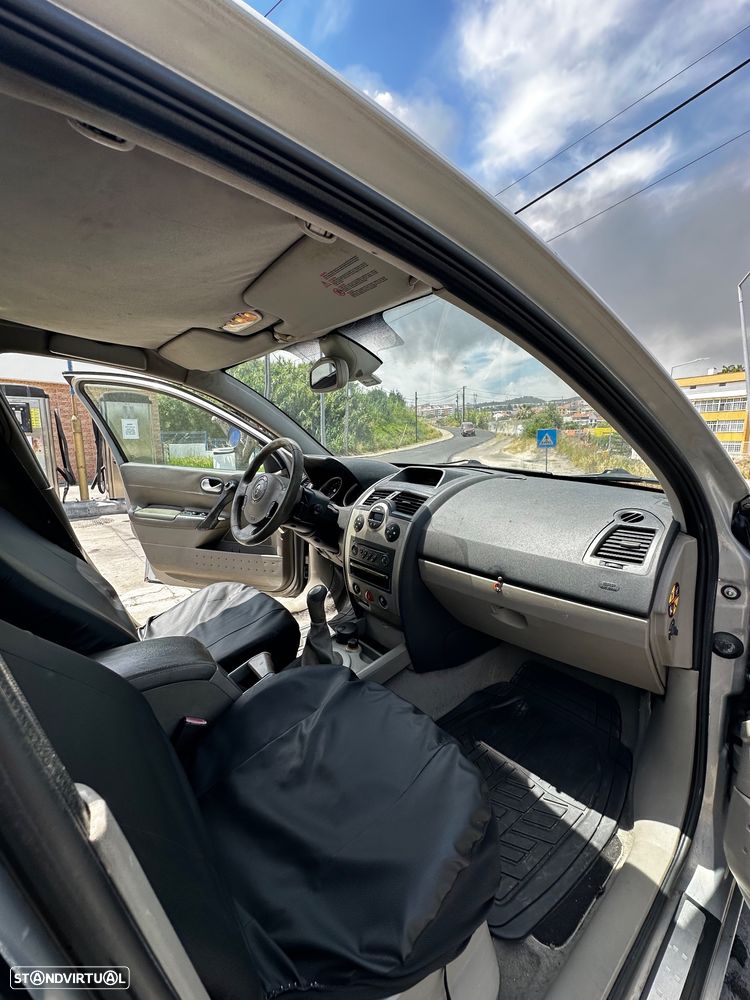 Renault Mégane Break 1.5 dCi Confort - 12
