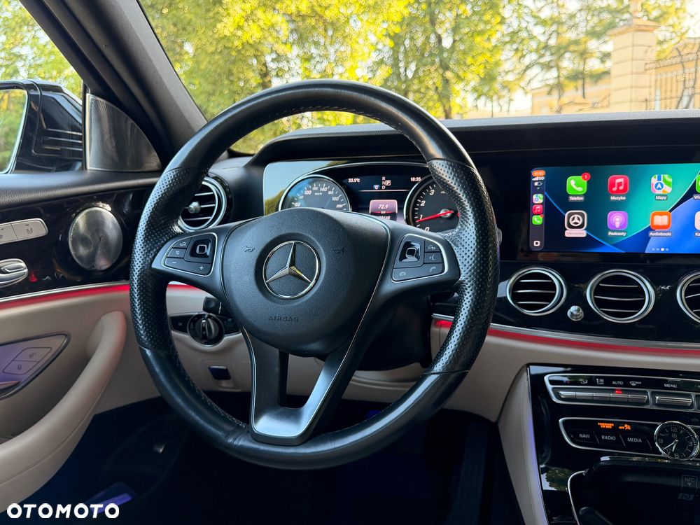 Mercedes-Benz Klasa E 300 9G-TRONIC - 12
