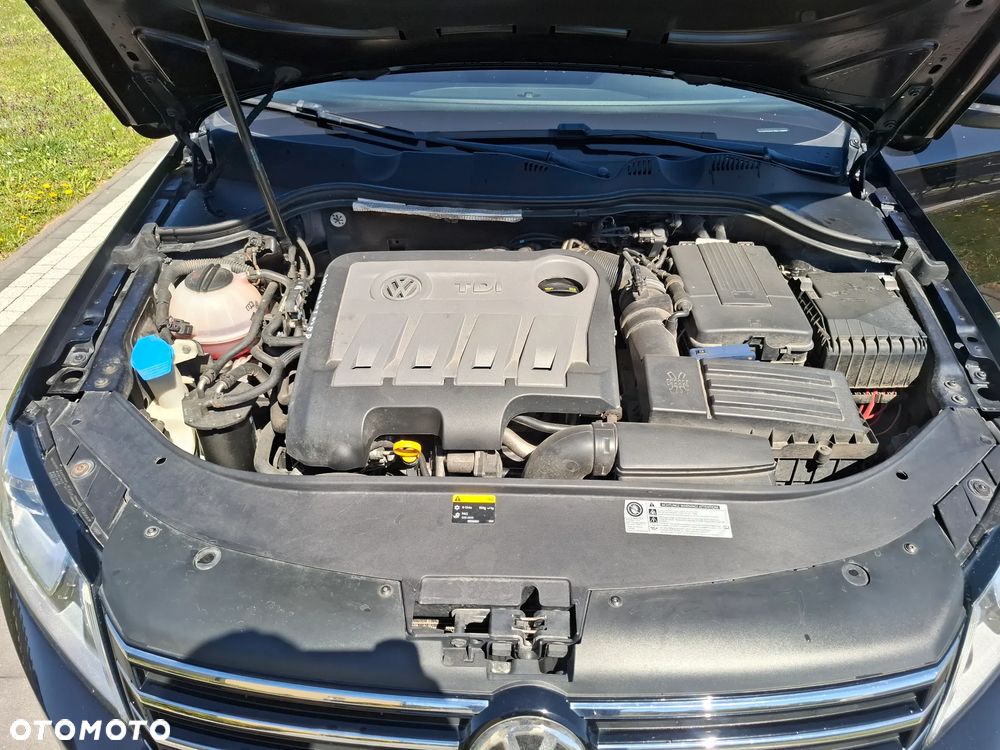 Volkswagen Passat - 14
