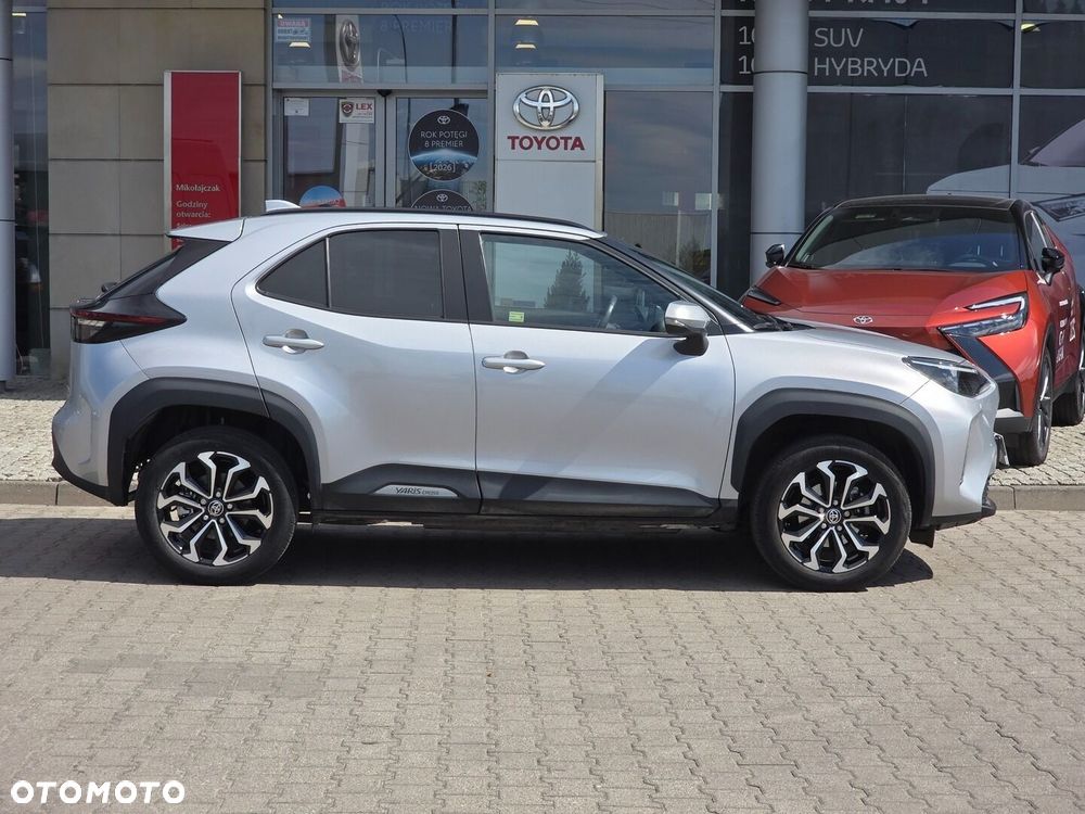 Toyota Yaris Cross Hybrid 1.5 Comfort 4x4 - 8