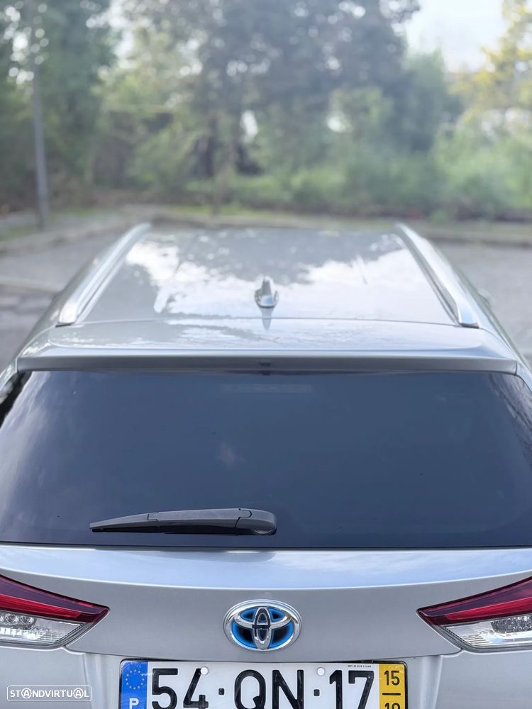 Toyota Auris Touring Sports 1.8 HSD Comfort - 12