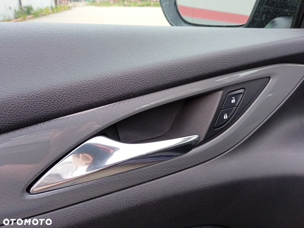 Opel Insignia 1.5 T Enjoy S&S - 18
