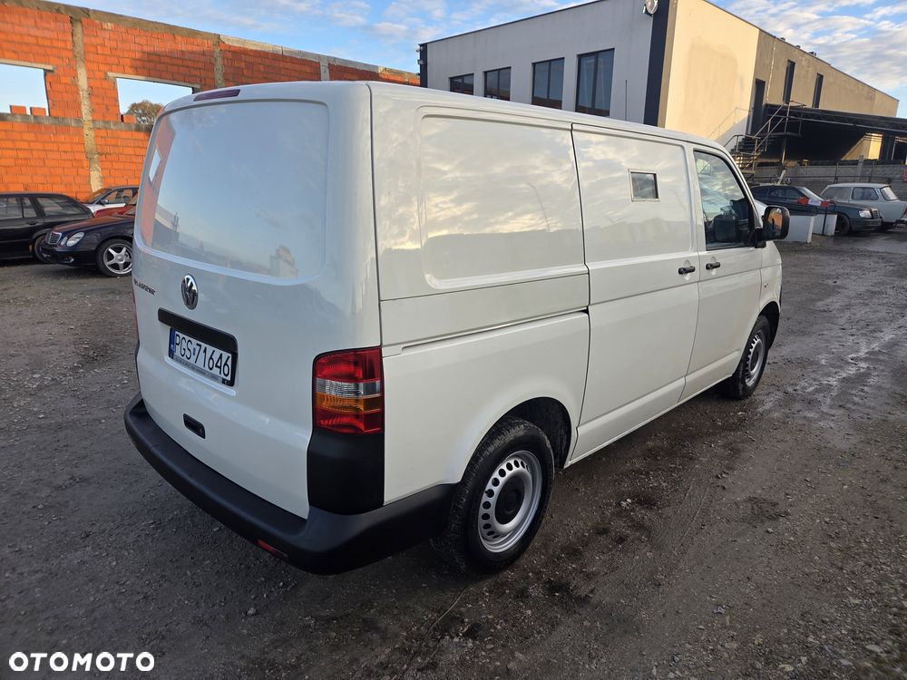 Volkswagen Transporter - 4