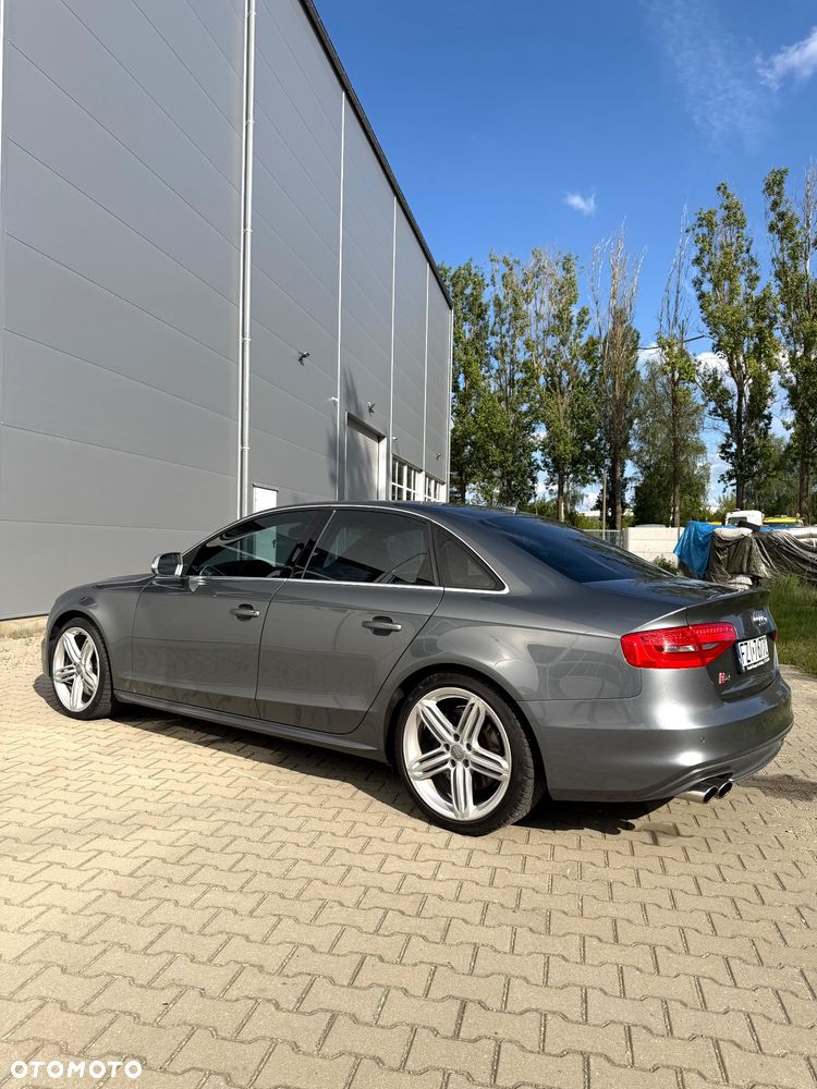 Audi S4 Limousine - 18