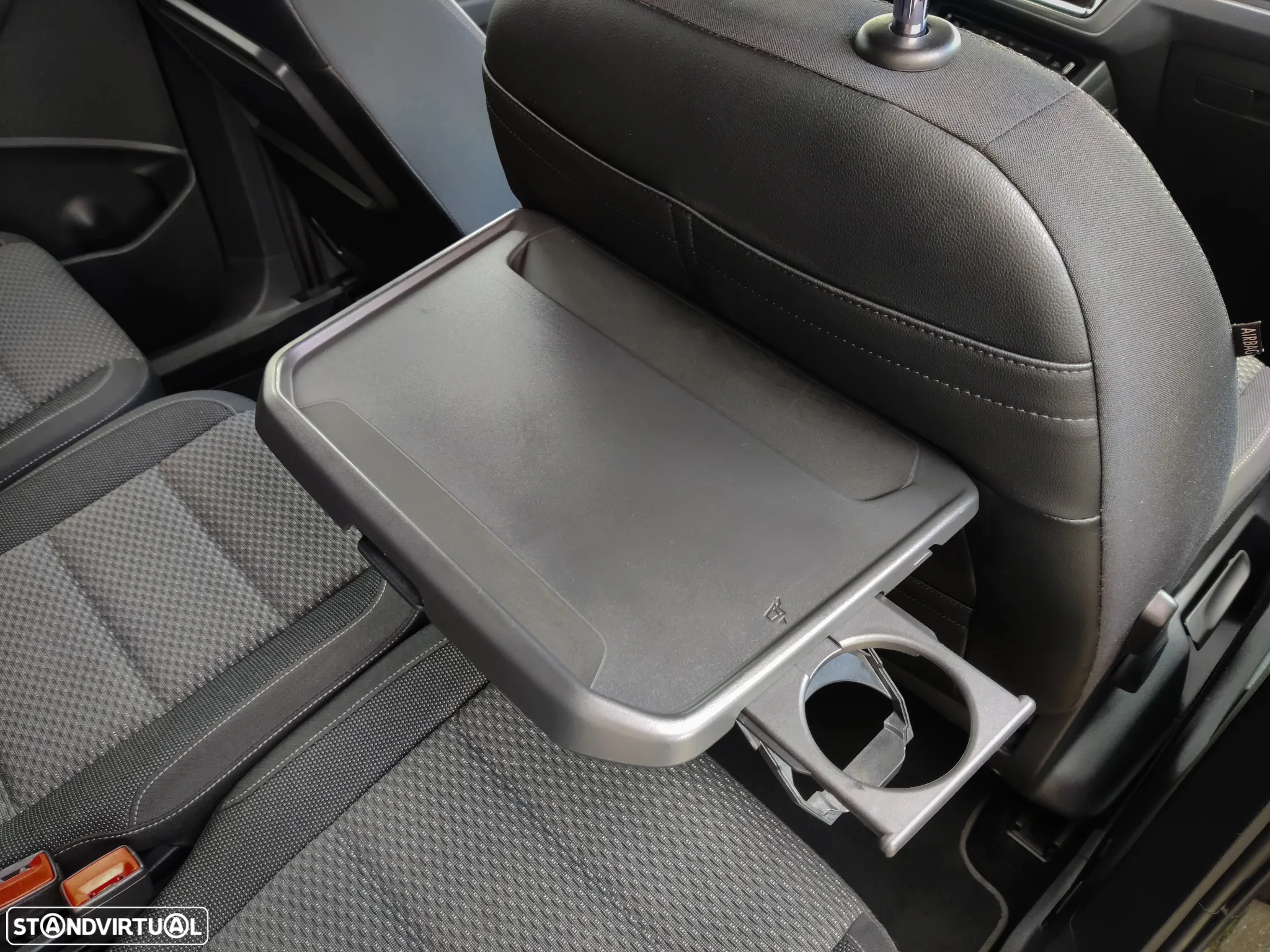 VW Touran 1.6 TDI Confortline DSG - 17