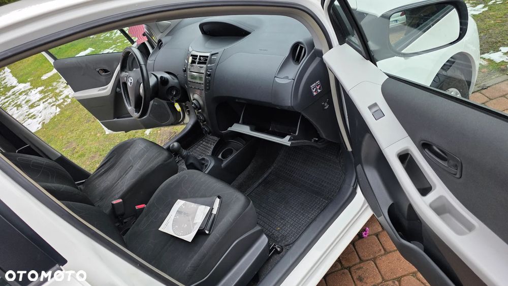 Toyota Yaris 1.0 VVT-i Cool - 35