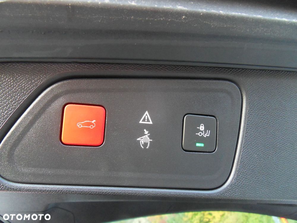 Peugeot 3008 BlueHDi 180 Stop & Start EAT8 GT - 11