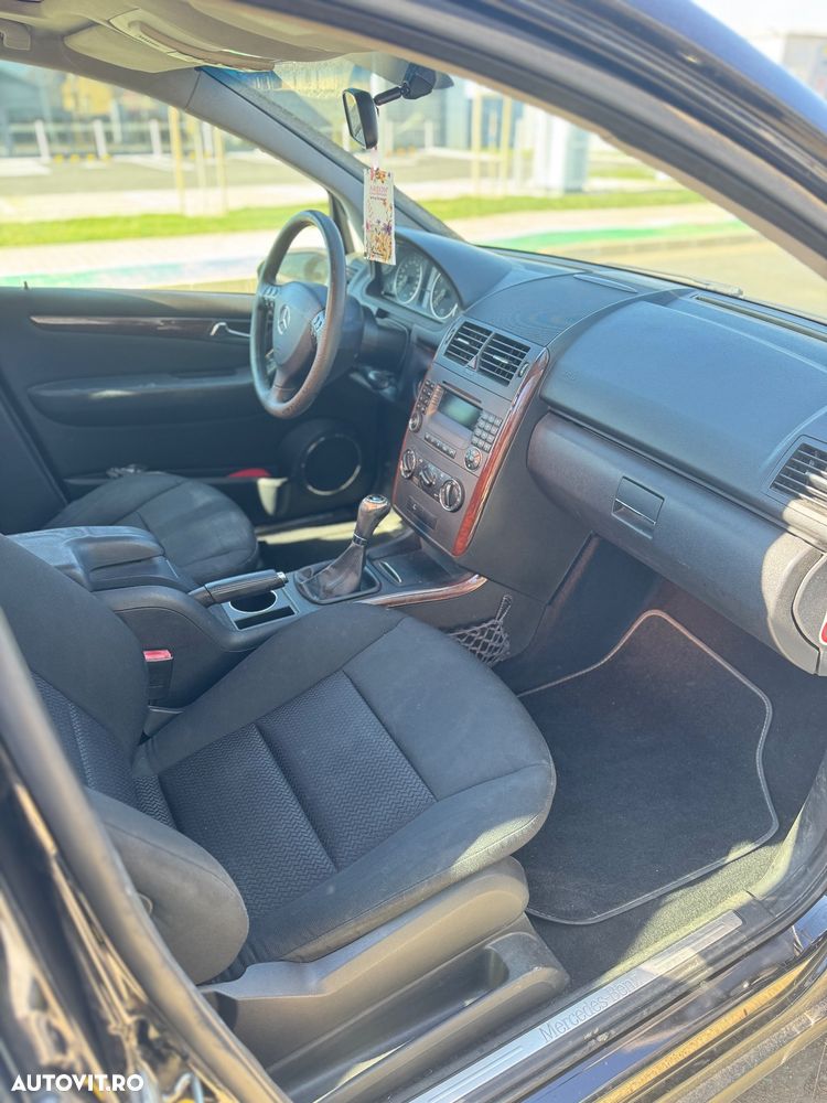 Mercedes-Benz A 170 Standard - 7