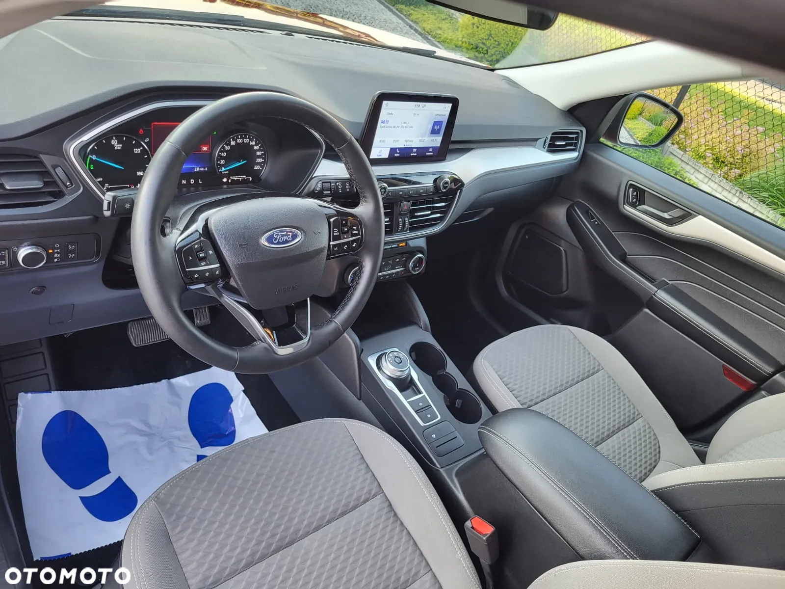 Ford Kuga - 19