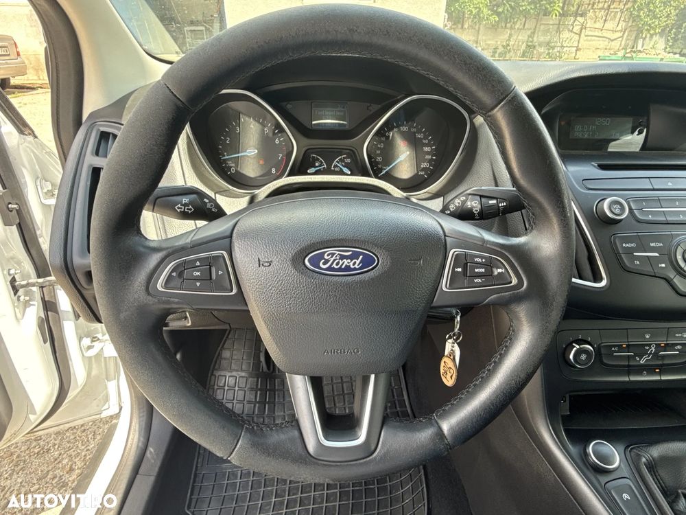 Ford Focus - 16