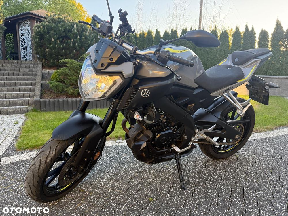 Yamaha MT - 2