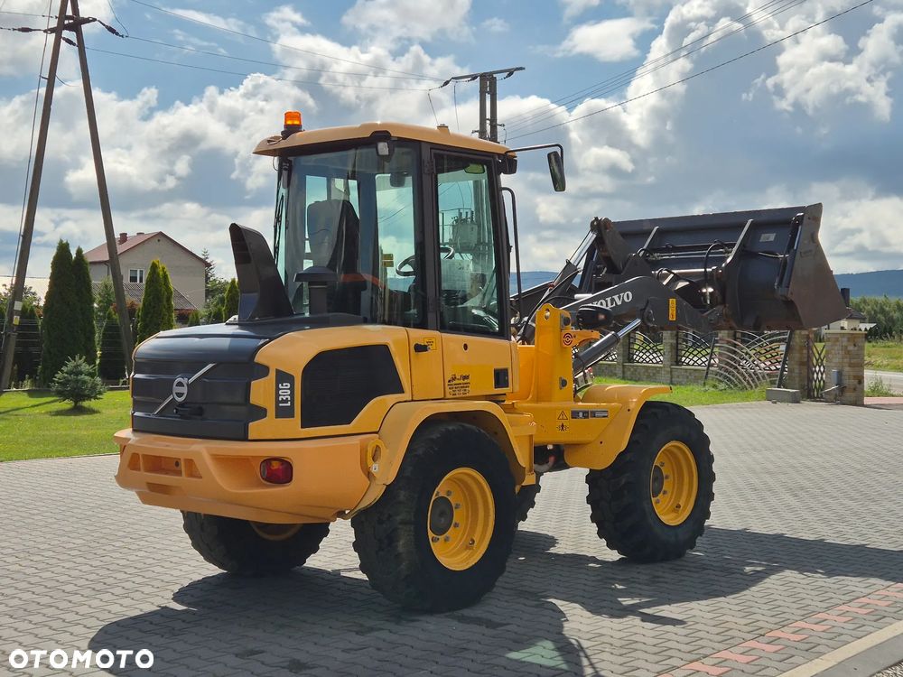 Volvo L30G/ Maszyna sprowadzona/ Super Stan/ - 3