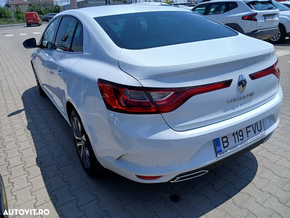 RENAULT Megane 2023 — imagine 4