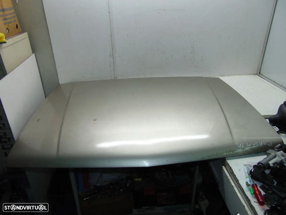 Opel Corsa TR capot - 2