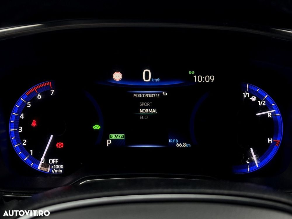 Toyota Corolla 1.8 HSD Dynamic - 12