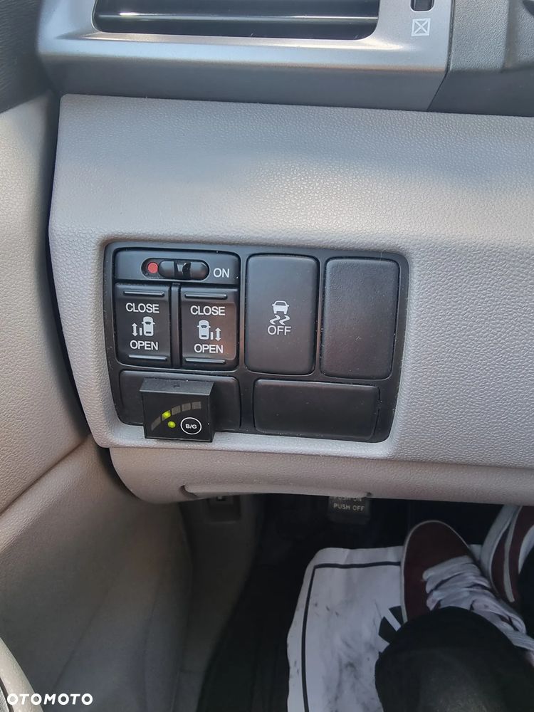 Honda Odyssey 3.5 EX - 12