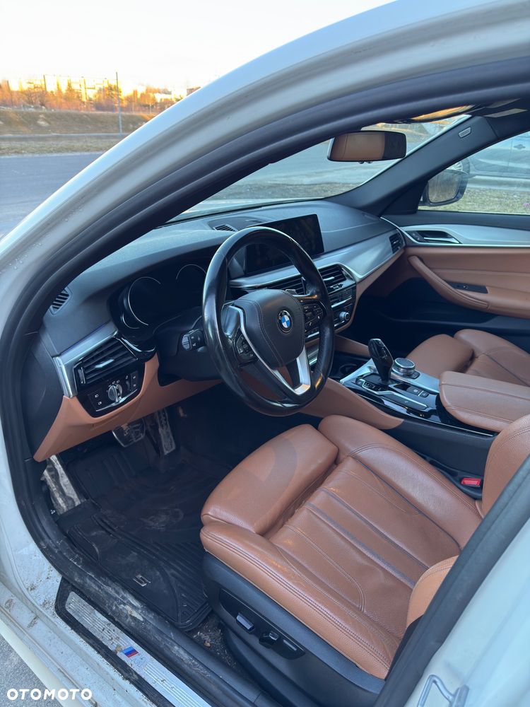 BMW Seria 5 530i GPF xDrive M Sport sport - 4