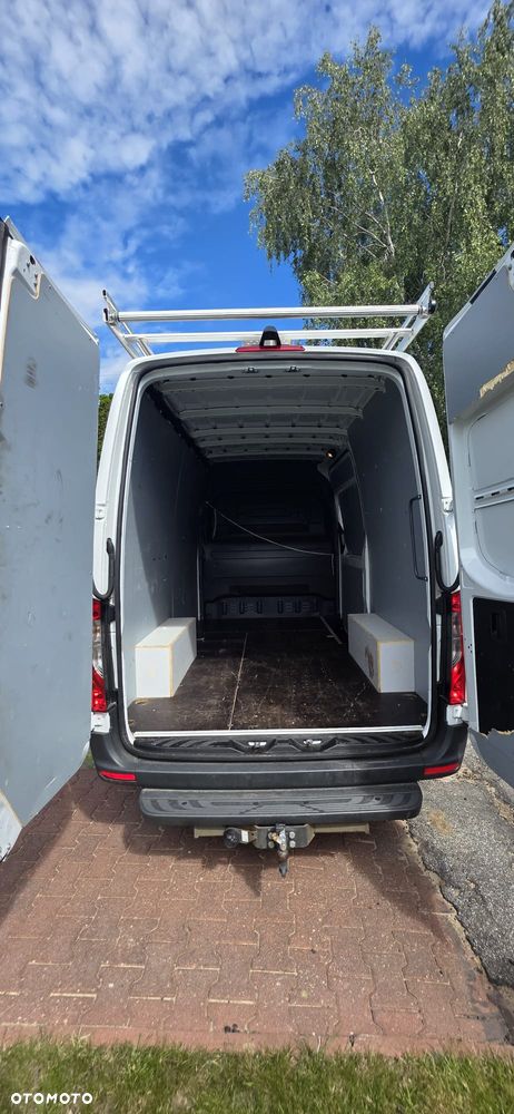 Mercedes-Benz Sprinter - 3