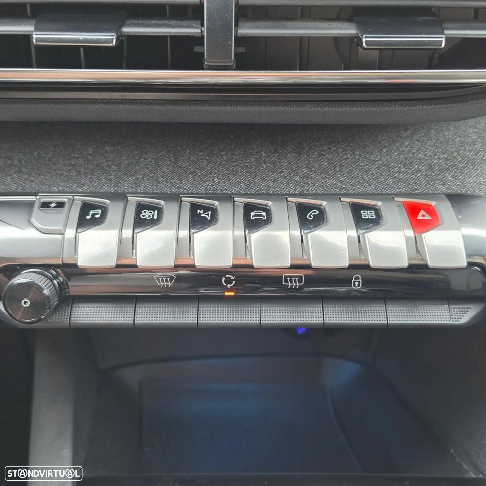 Peugeot 3008 1.6 Hybrid Allure Pack e-EAT8 - 22