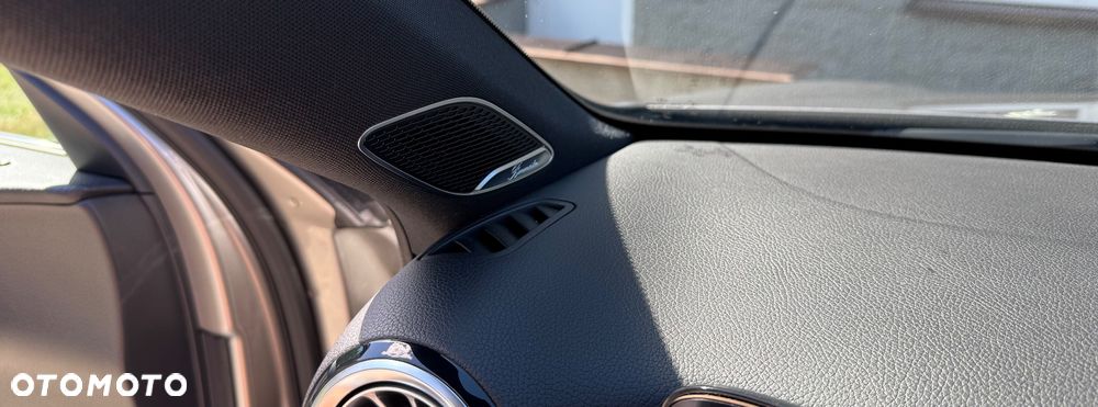 Mercedes-Benz Klasa A 45 S AMG 4-Matic 8G-DCT - 12