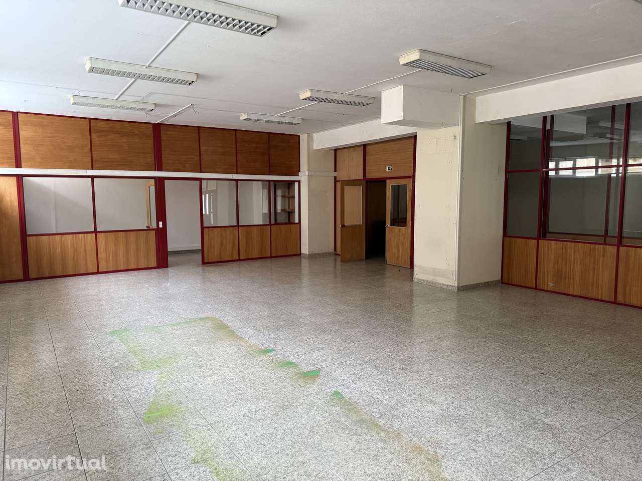 Imóvel comercial pronto a habitar em Santo Tirso - Grande imagem: 3/7