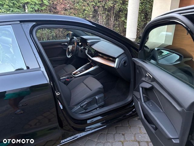 Audi A3 Sportback 35 TFSI S tronic - 17