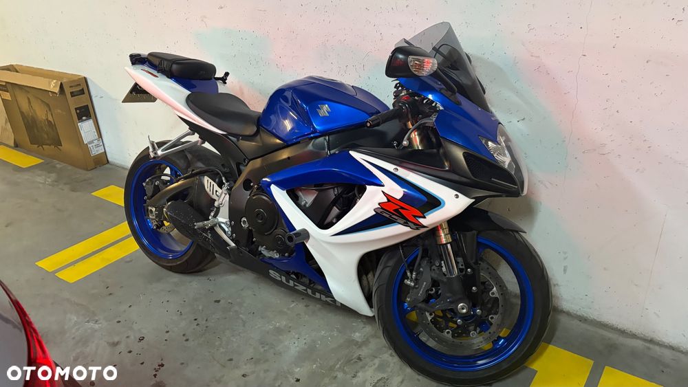 Suzuki GSX-R - 1