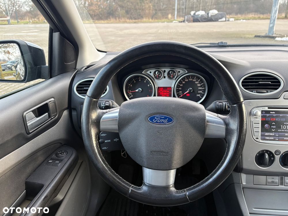 Ford Focus 1.8 Black Magic - 10