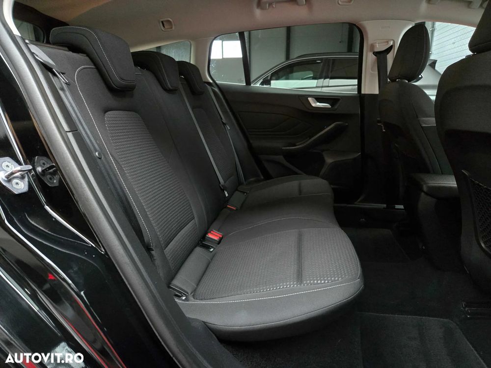 Ford Focus 1.5 EcoBlue Connected - 19