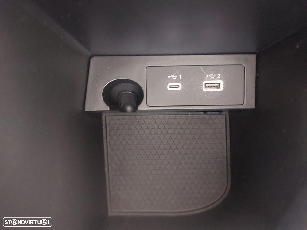 Nissan Qashqai 1.3 DIG-T N-Connecta - 33