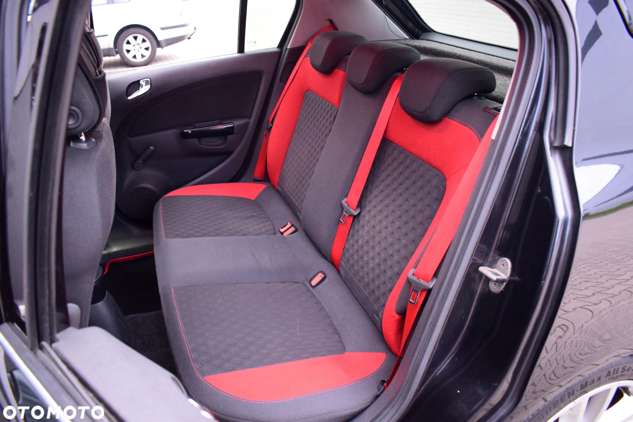 Opel Corsa 1.6 Turbo GSi - 22