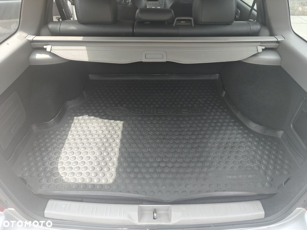 Subaru Forester 2.5 XT - 24
