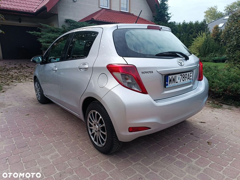 Toyota Yaris 1.33 Life - 4