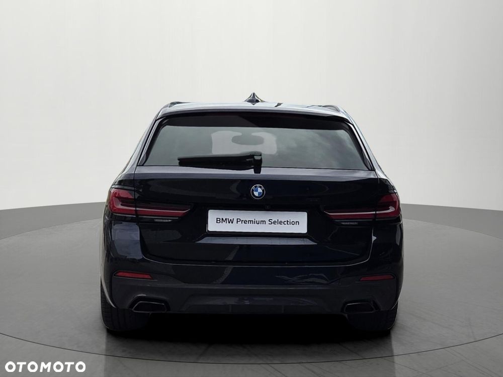 BMW Seria 5 520d xDrive M Sport sport - 9