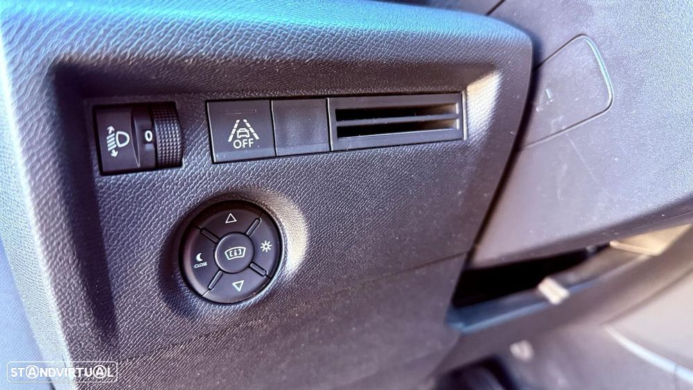 Citroën C4 1.2 PureTech Shine Pack EAT8 - 17