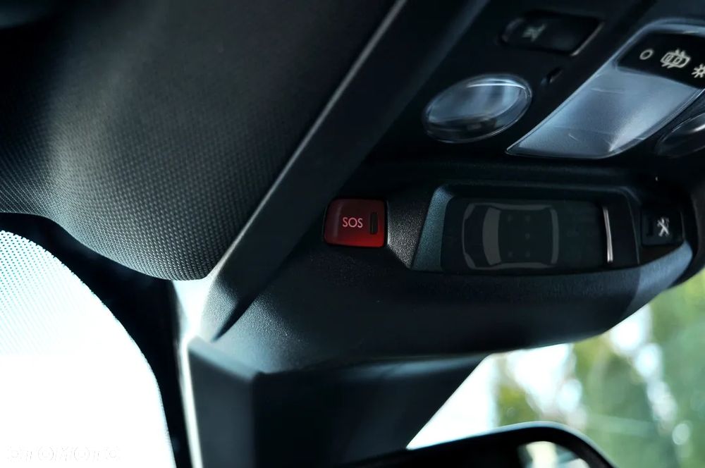 Peugeot 3008 1.5 BlueHDi GT Pack S&S EAT8 - 33