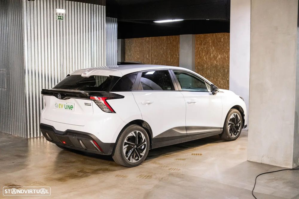 MG MG4 64 kWh Comfort - 9