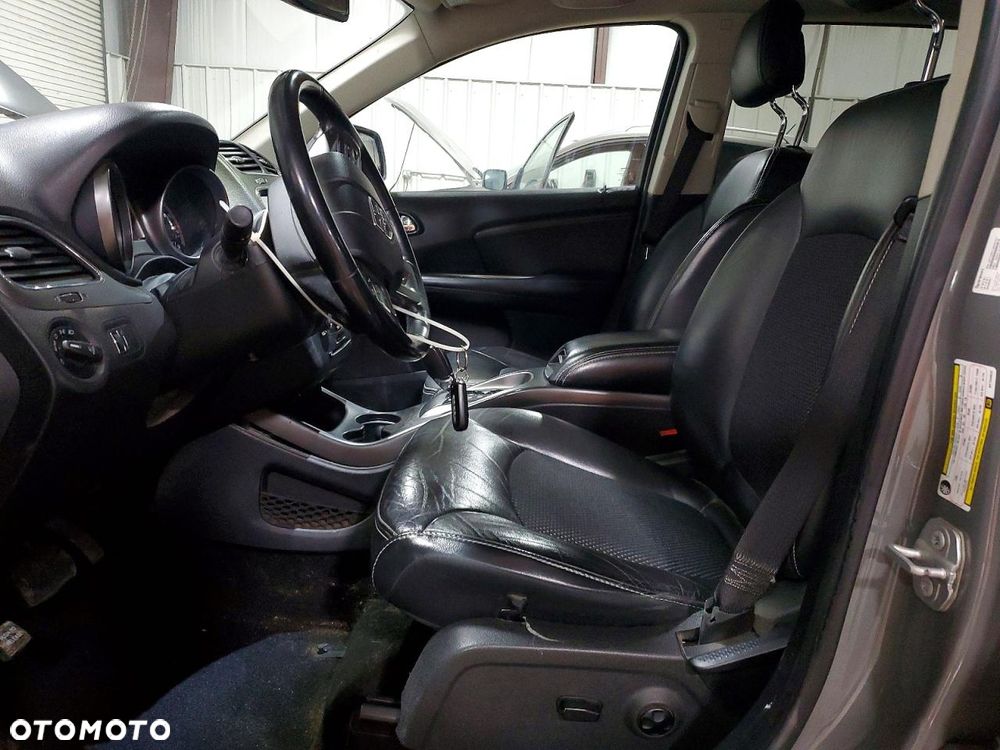 Dodge Journey - 5