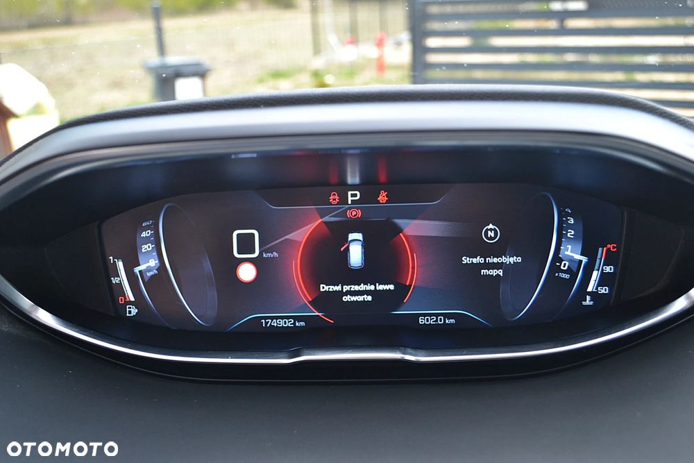 Peugeot 3008 1.5 BlueHDi GT S&S EAT8 - 28