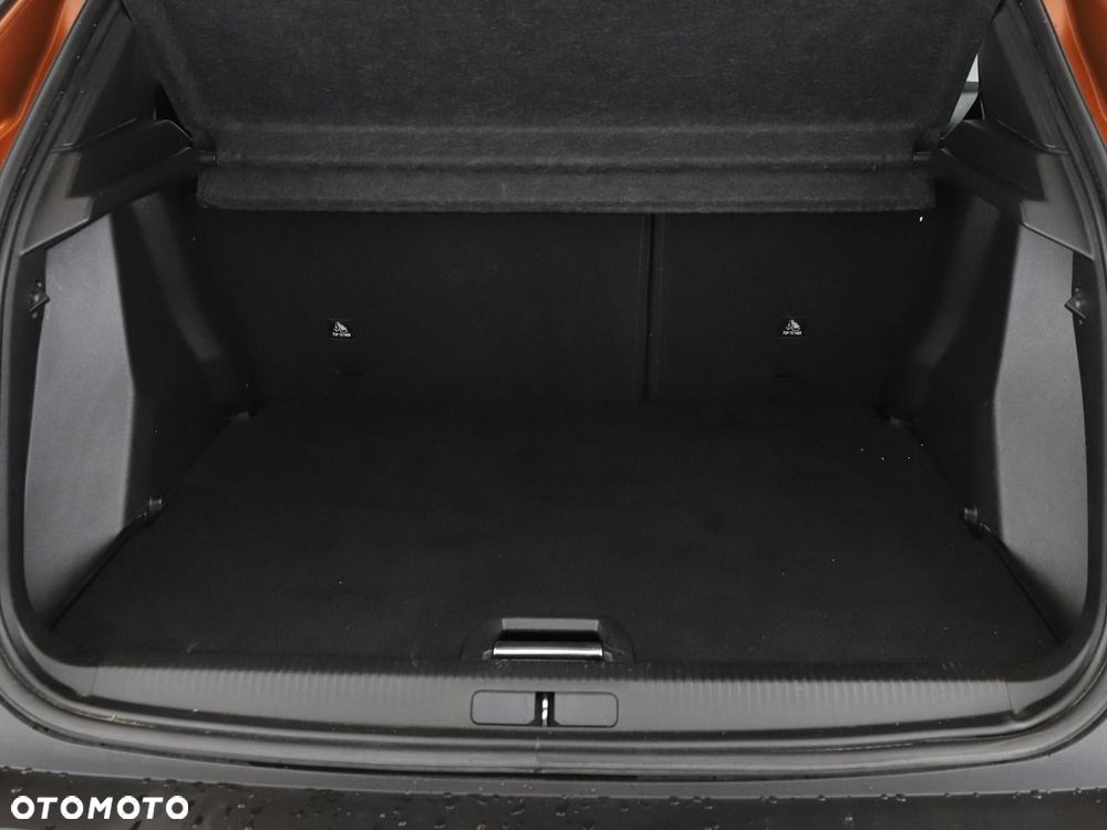 Peugeot 2008 1.2 PureTech Allure Pack S&S EAT8 - 21