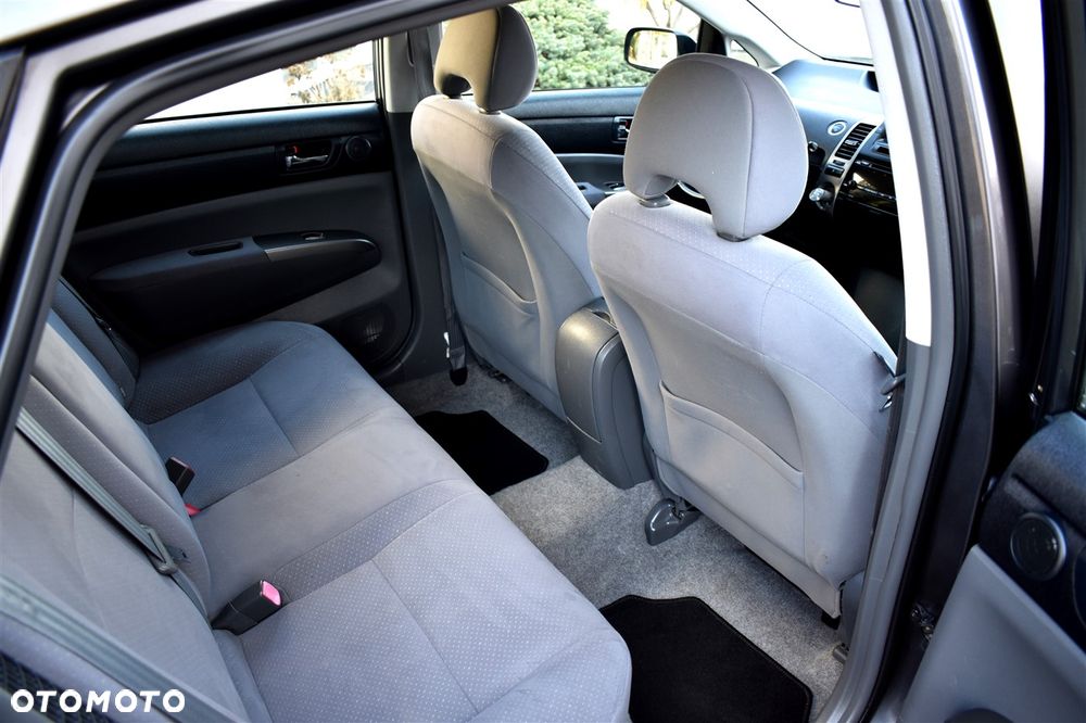 Toyota Prius 1.5 VVT-i Sol (nav) - 19